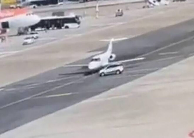Coche impacta contra un avión en aeropuerto de Milán