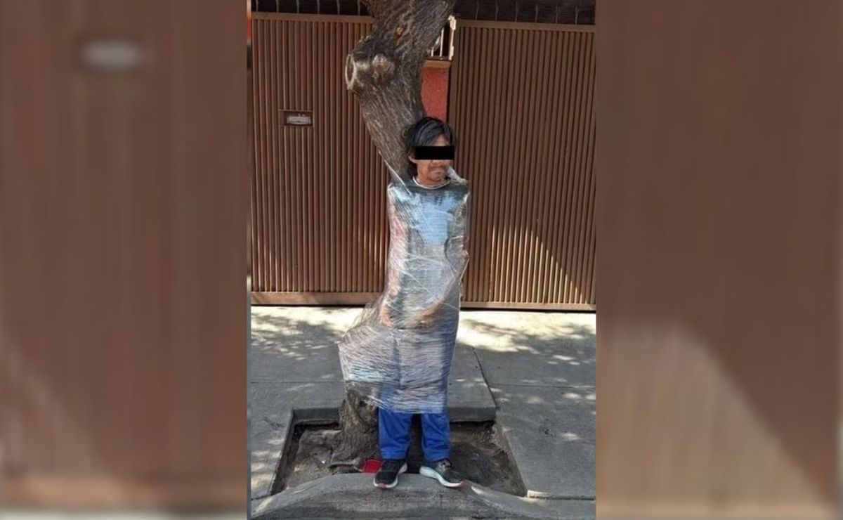 De ladrón a “árbol humano”: vecinos retienen a presunto delincuente en CDMX