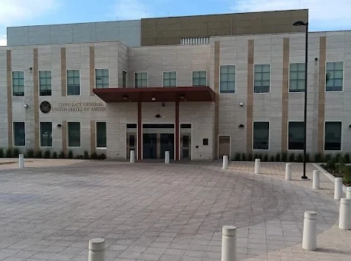 EU prende las alarmas en Mexicali: pide alejarse de oficinas de gobierno