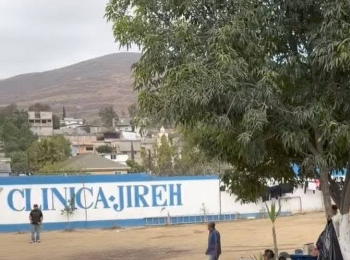 FGE investiga como homicidio sofocación de joven en clínica de Tijuana