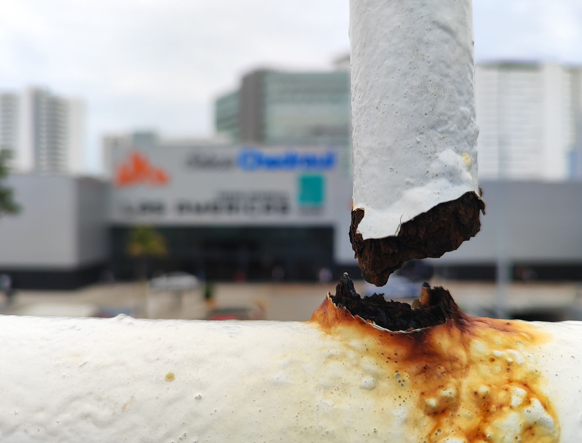 Puente de Plaza Las Américas en Cancún presenta severa corrosión