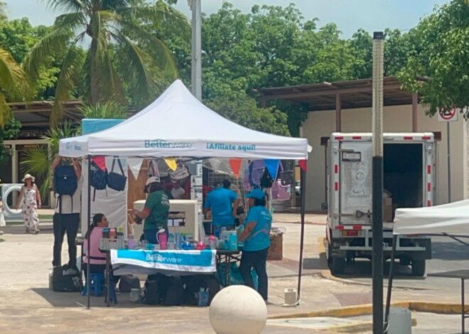 Reportan poca afluencia en la feria de regreso a clases de la Profeco en Cancún