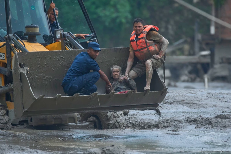 Nepal sigue contando muertos: sube a 584 la cifra de víctimas por inundaciones