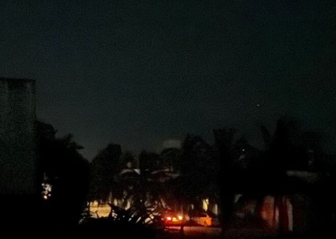 Apagón afecta a miles de familias en distintos puntos de Quintana Roo