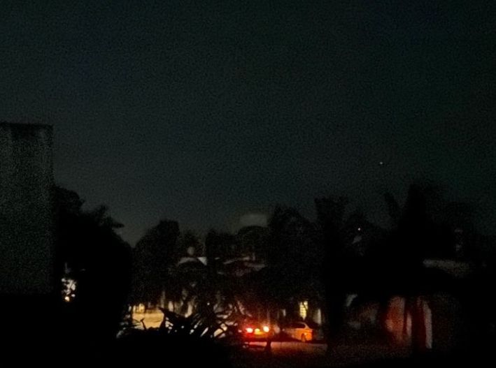 Apagón afecta a miles de familias en distintos puntos de Quintana Roo
