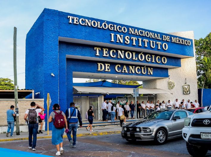 Tecnológico de Cancún cumple 40 años y abre opción de titulación