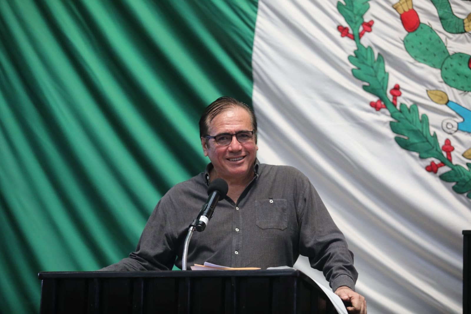 Ricardo Velazco cuestiona encuestas locales de Morena rumbo a 2027