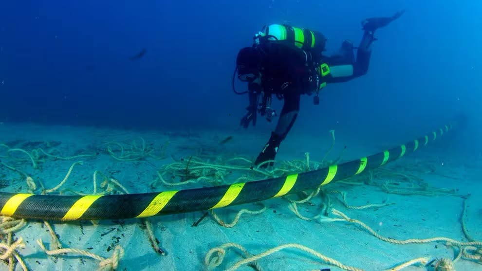 Invertirán 3 mil 600 mdp en nuevo cable submarino para Cozumel