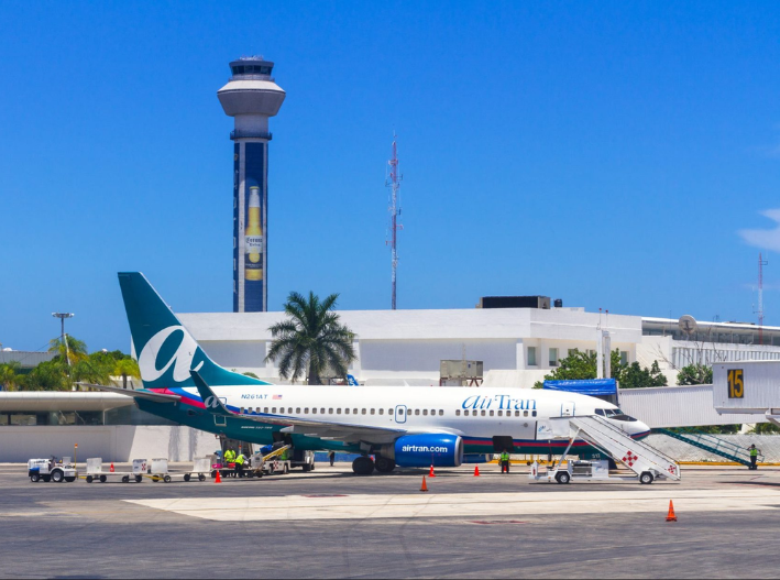 Temporada baja pega a Cancún, aeropuerto cae por debajo de los 300 vuelos