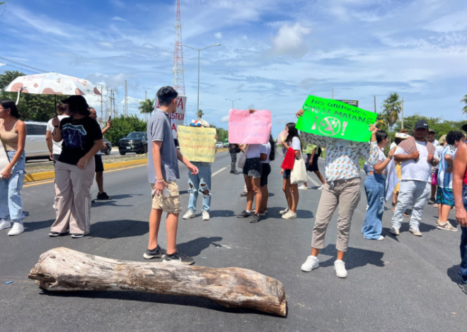 Simpatizantes de ‘Pepe Tigre’ bloquean el bulevar Colosio