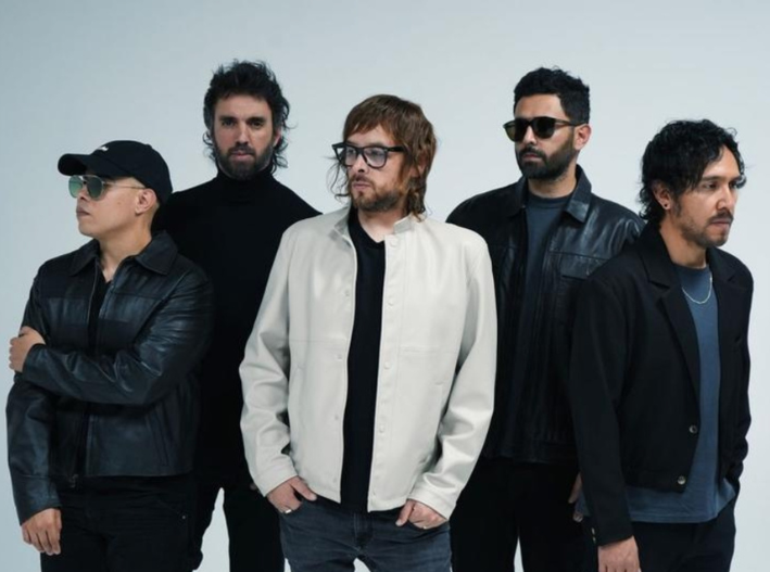 Camilo Séptimo despide a Honas, pieza clave en el sonido que llevó a la banda a los grandes escenarios
