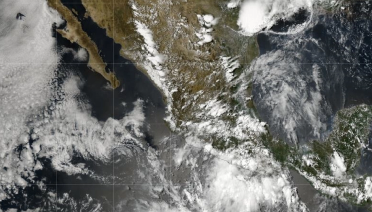 Ciclón post-tropical se debilita y queda lejos de Quintana Roo