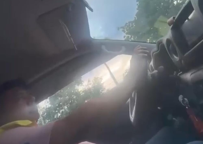 Denuncian a chofer de combi en Cancún por actos obscenos a pasajera