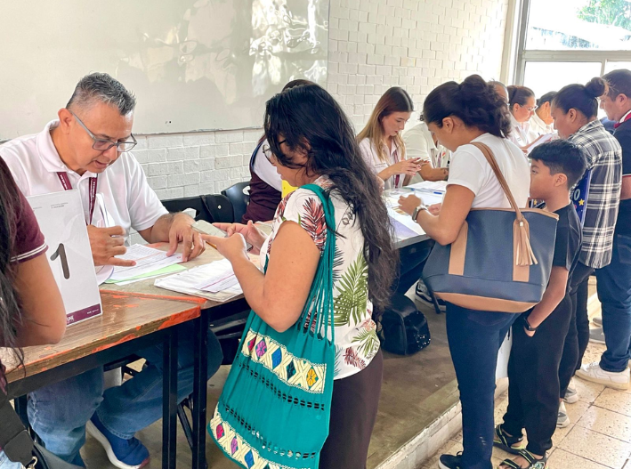 ¿Buscas una beca en Cancún? Así puedes registrarte en Educación para Transformar