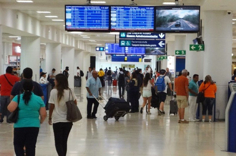 Cancún y Tulum pierden tráfico aéreo entre enero y agosto