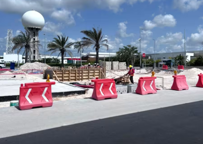 Obras complican accesos al aeropuerto de Cancún y duplican el tiempo de traslado