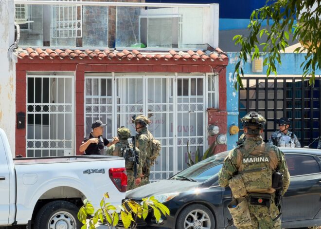 Catean dos viviendas en Cancún en operativo contra el narcomenudeo