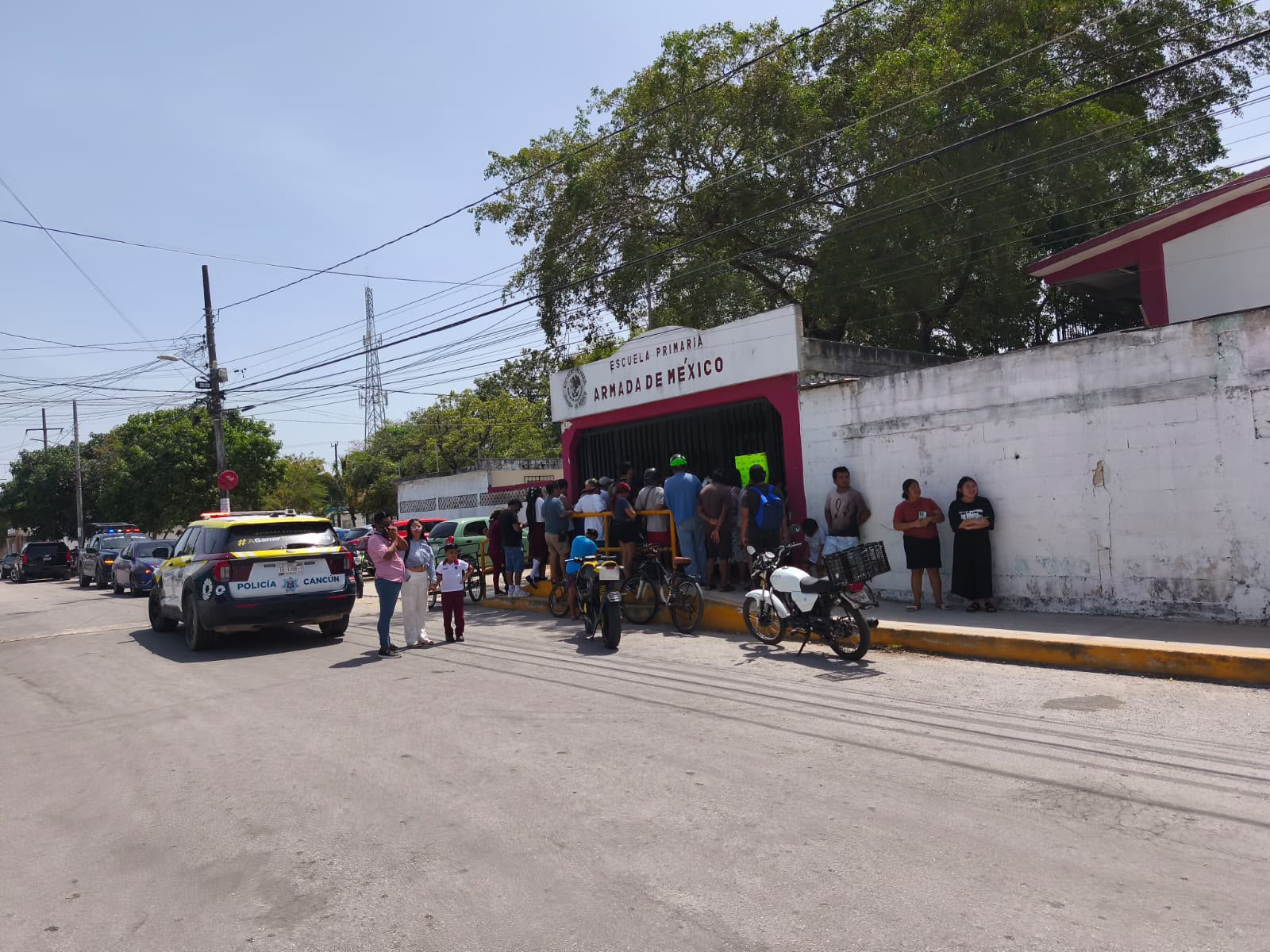 Atrapan a ladrón de mototaxista dentro de primaria en la Región 221