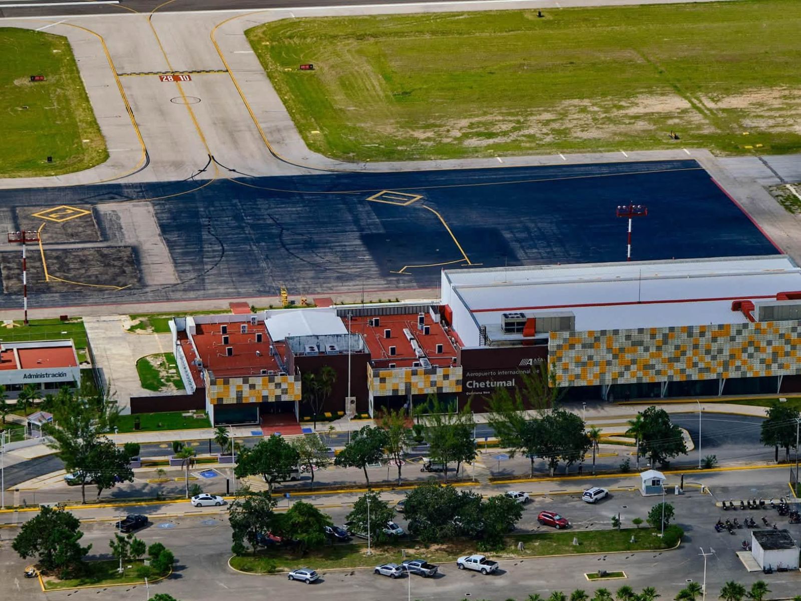Chetumal estrena Sección Aduanera Aérea para impulsar el comercio exterior