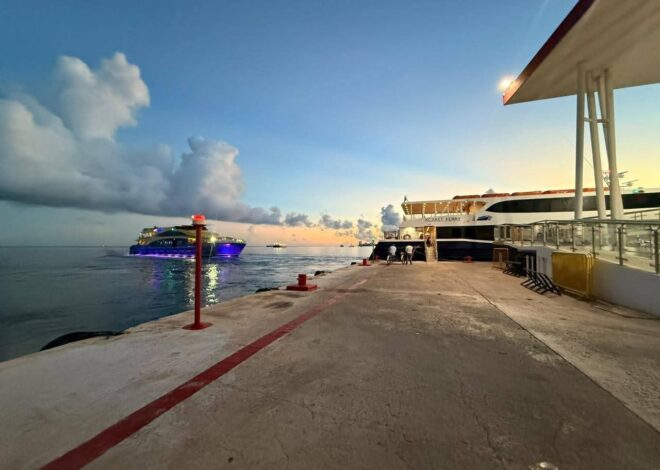 Colisionan ferrys de Ultramar y Xcaret Xailing en muelle de Cozumel