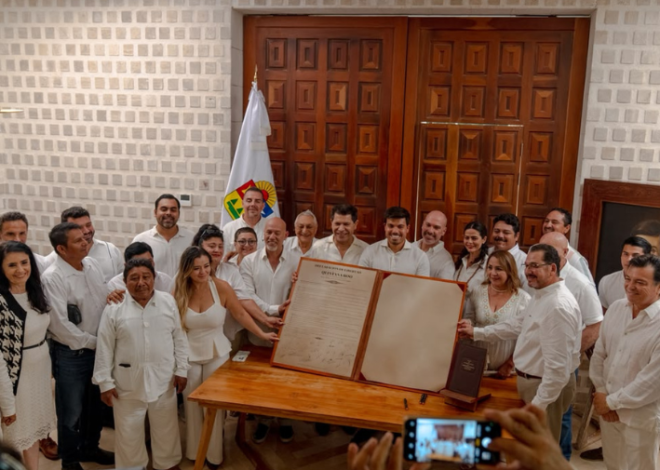 Gustavo Miranda encabeza frente que lanza “Declaración de Libertad” contra el gobierno de Quintana Roo