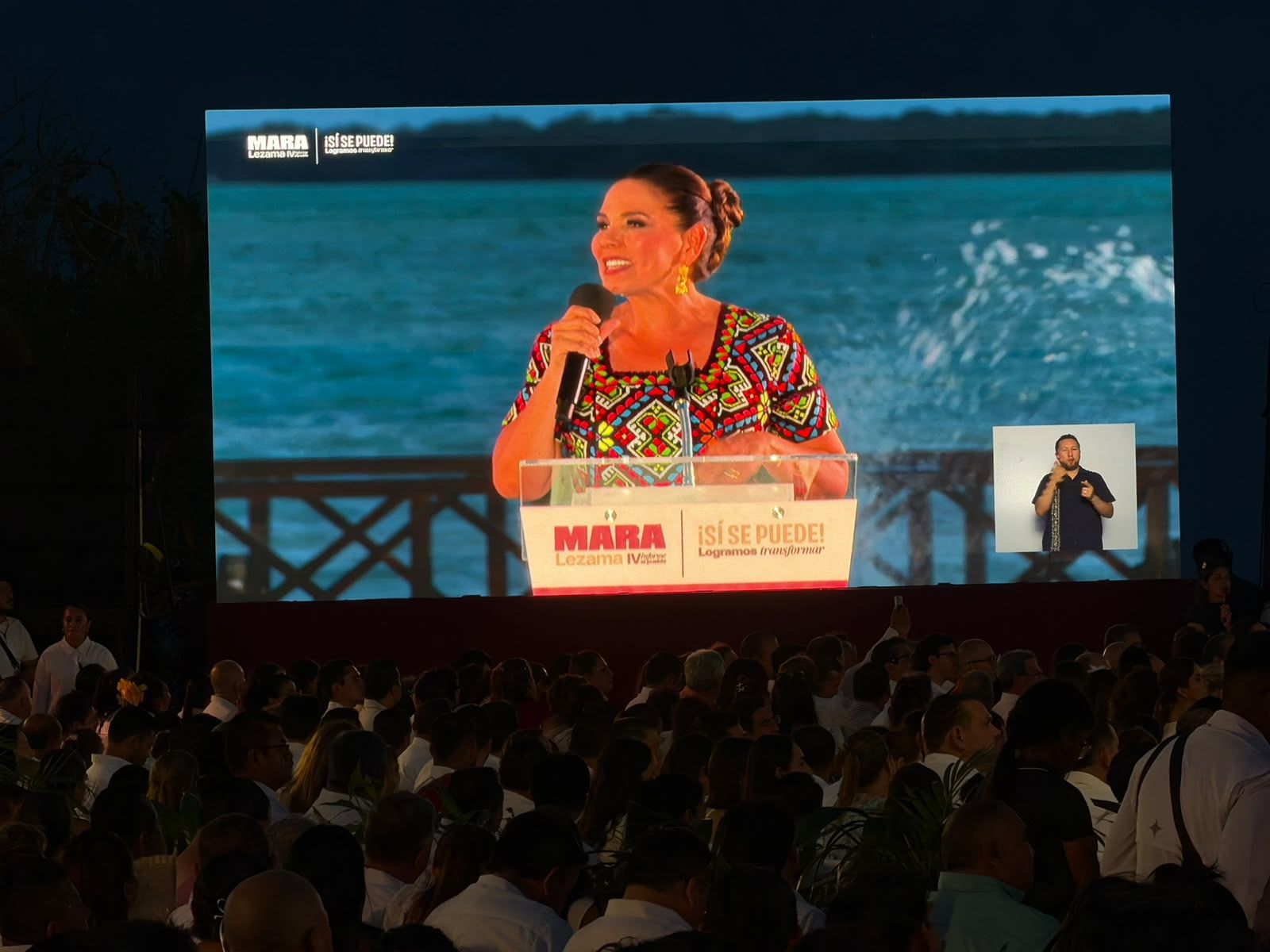 Mara Lezama rinde Cuarto Informe: destaca reducción de pobreza y obras viales