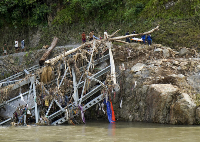 Tragedia sin fondo: riada deja más de mil muertos y cuatro mil siguen desaparecidos