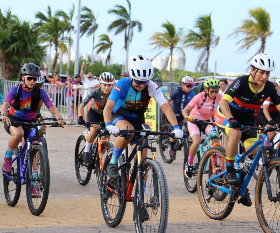 Crece interés de cancunenses por el uso de la bicicleta