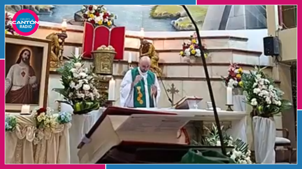 Muere sacerdote aplastado por una cruz durante misa en Ecuador